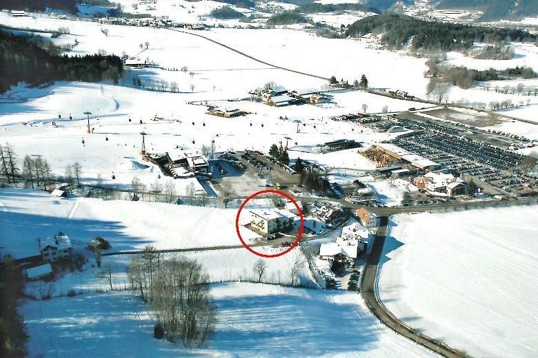 Garni Schorneck Acomodação com café da manhã Brunico Exterior foto